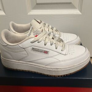 Reebok Club C Double size 8 women’s size 6 Big Kids